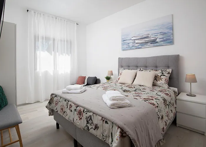 Apartments Dadic With Parking & Playground