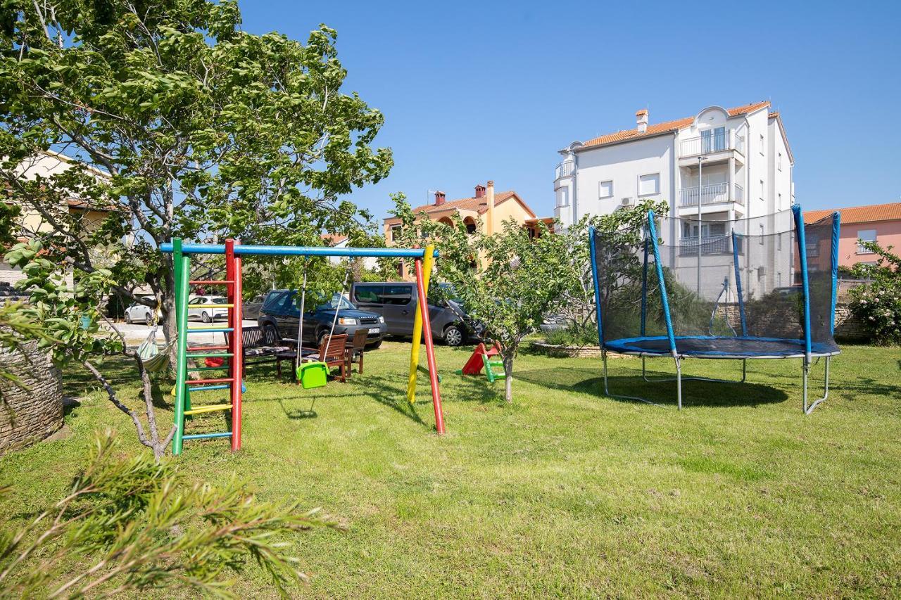 Dadic With Parking & Playground * Medulin