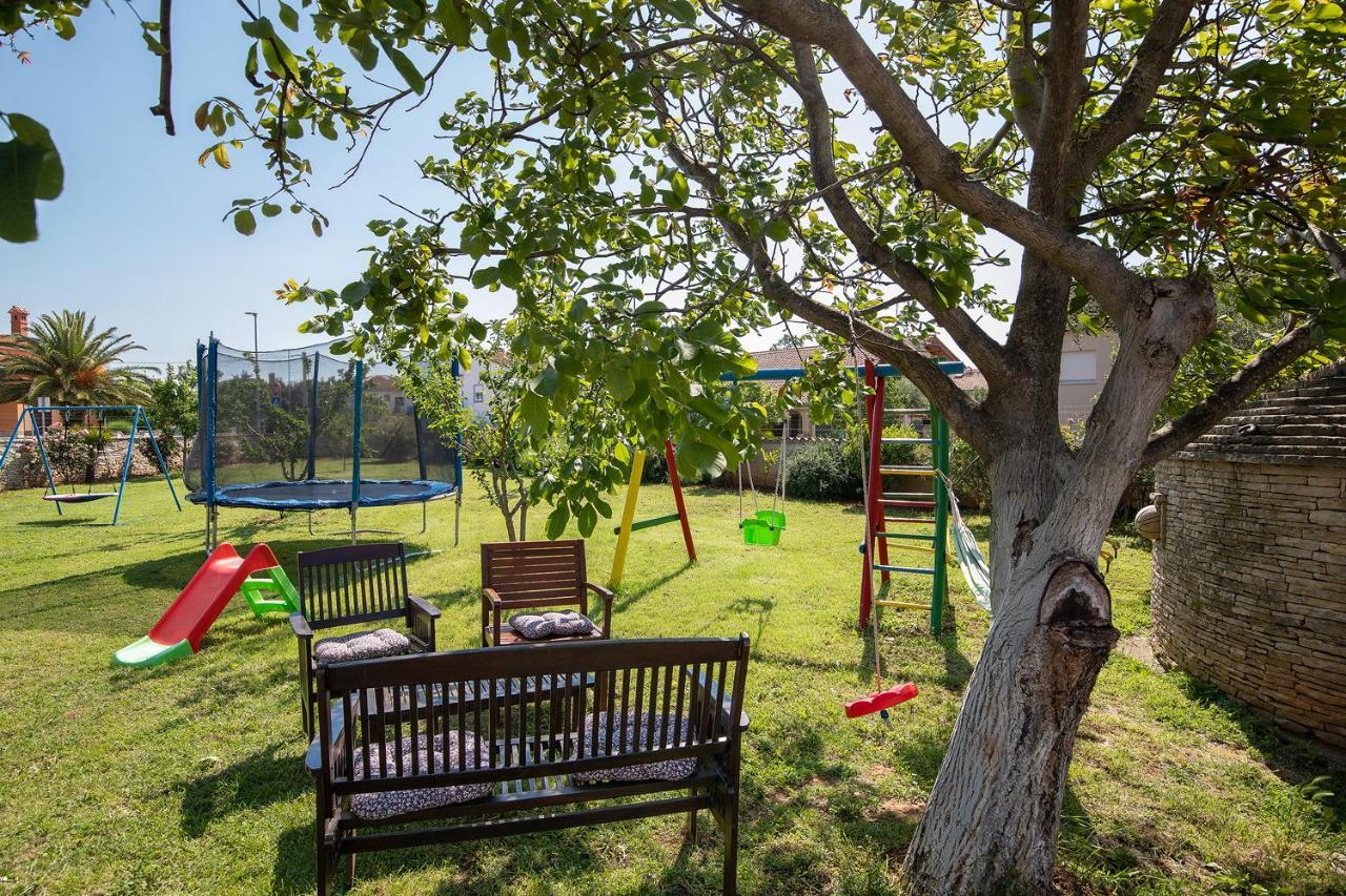 Apartman Dadic With Parking & Playground Medulin
